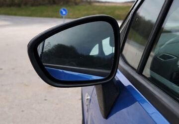 Opel Crossland (X) 110.850 km 11.200 &euro; Schwabach 91126