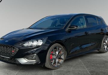 Ford Focus 127.000 km 17.480 &euro; Nürnberg 90480