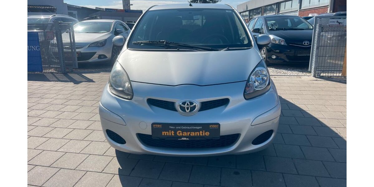 Toyota Aygo (X) 131.464 km 4.400 &euro; Fürth 90763