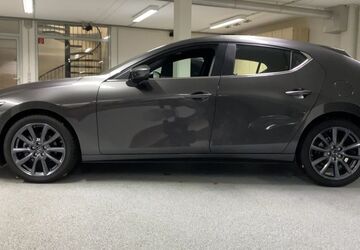 Mazda 3 2.500 km 26.990 &euro; Fürth 90763
