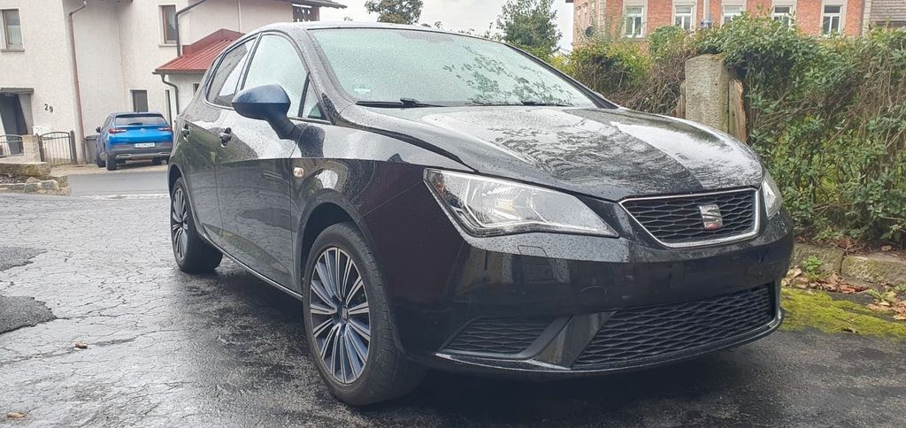 Seat Ibiza 72.000 km 8.700 &euro; Lauf 91207