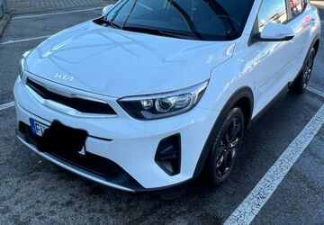 Kia Stonic 19.000 km 19.400 &euro; Fürth 90766