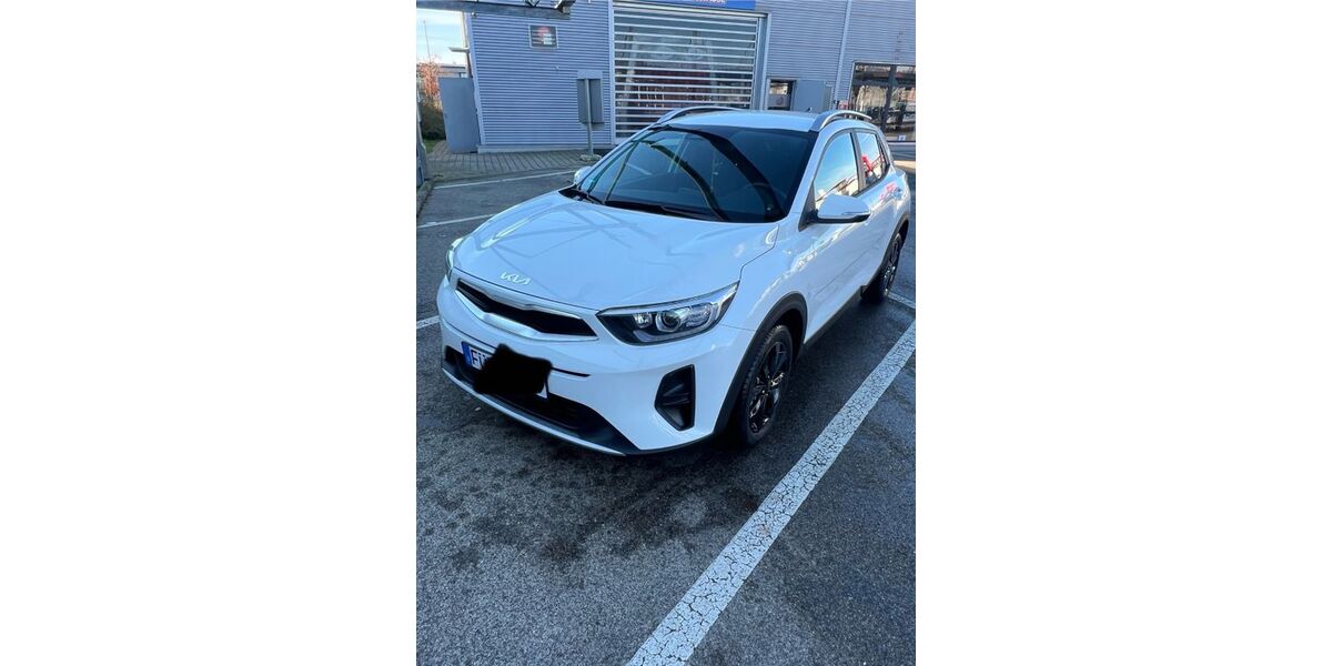 Kia Stonic 19.000 km 19.400 &euro; Fürth 90766