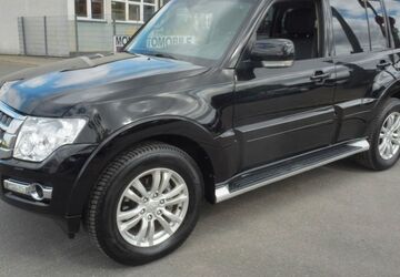 Mitsubishi Pajero 263.000 km 16.900 &euro; Fürth 90763