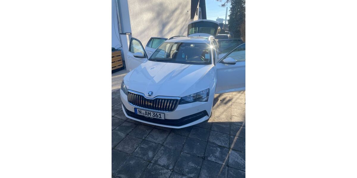 Skoda Superb 122.000 km 19.500 &euro; Nürnberg 90449