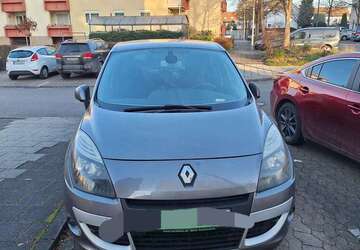 Renault Scenic 120.000 km 5.500 &euro; Nürnberg 90482