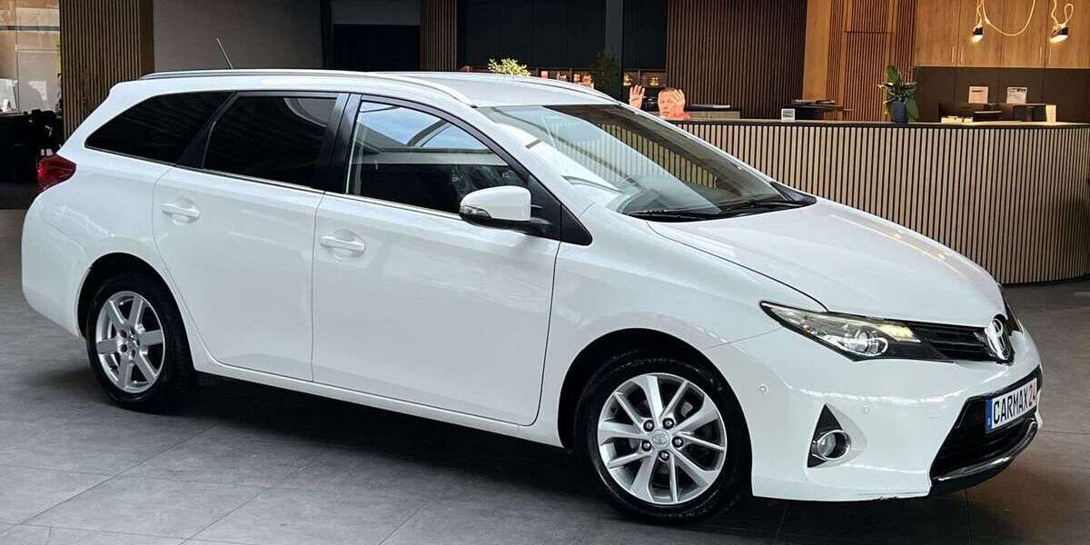 Toyota Auris 225.000 km 4.740 &euro; Cadolzburg 90556
