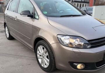 VW Golf 81.000 km 8.700 &euro; Nürnberg 90431