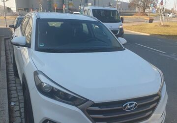 Hyundai TUCSON 207.000 km 12.500 &euro; Nürnberg 90441