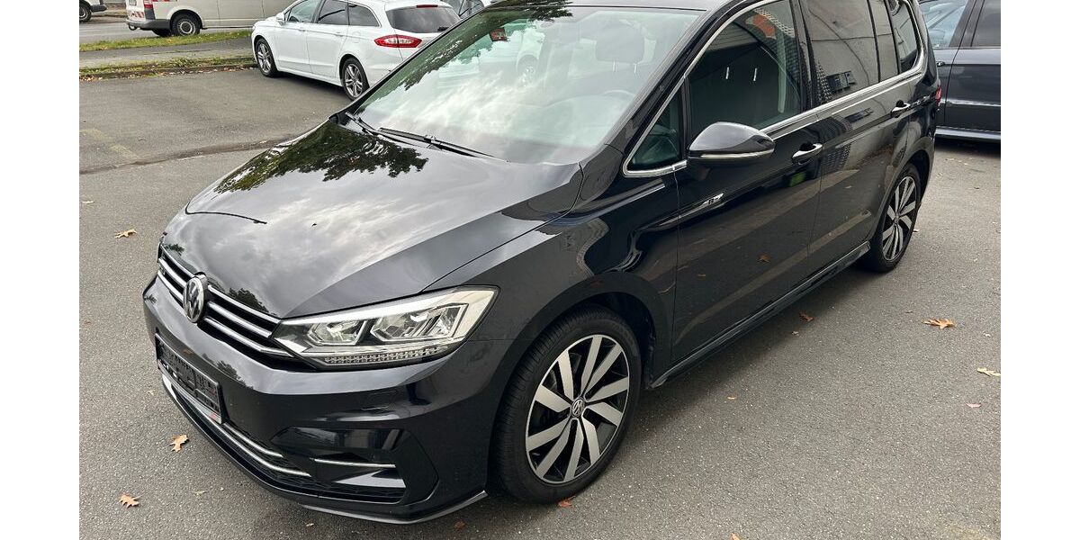 VW Touran 208.000 km 14.490 &euro; Nürnberg 90439