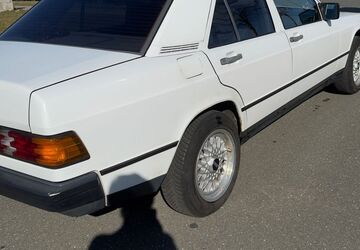 Mercedes-Benz 190 179.000 km 9.990 &euro; Nürnberg 90429