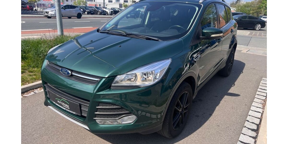 Ford Kuga 91.000 km 8.900 &euro; Nürnberg 90449