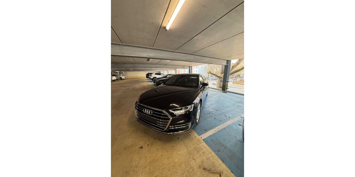 Audi A8 83.000 km 50.000 &euro; Erlangen 91056