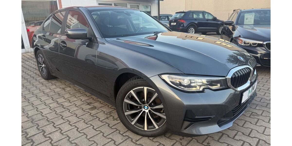 BMW 318 104.000 km 22.990 &euro; Cadolzburg 90556