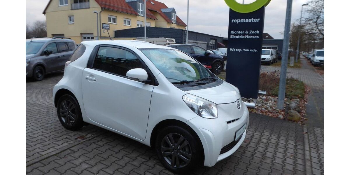 Toyota IQ 109.000 km 6.990 &euro; Wendelstein 90530