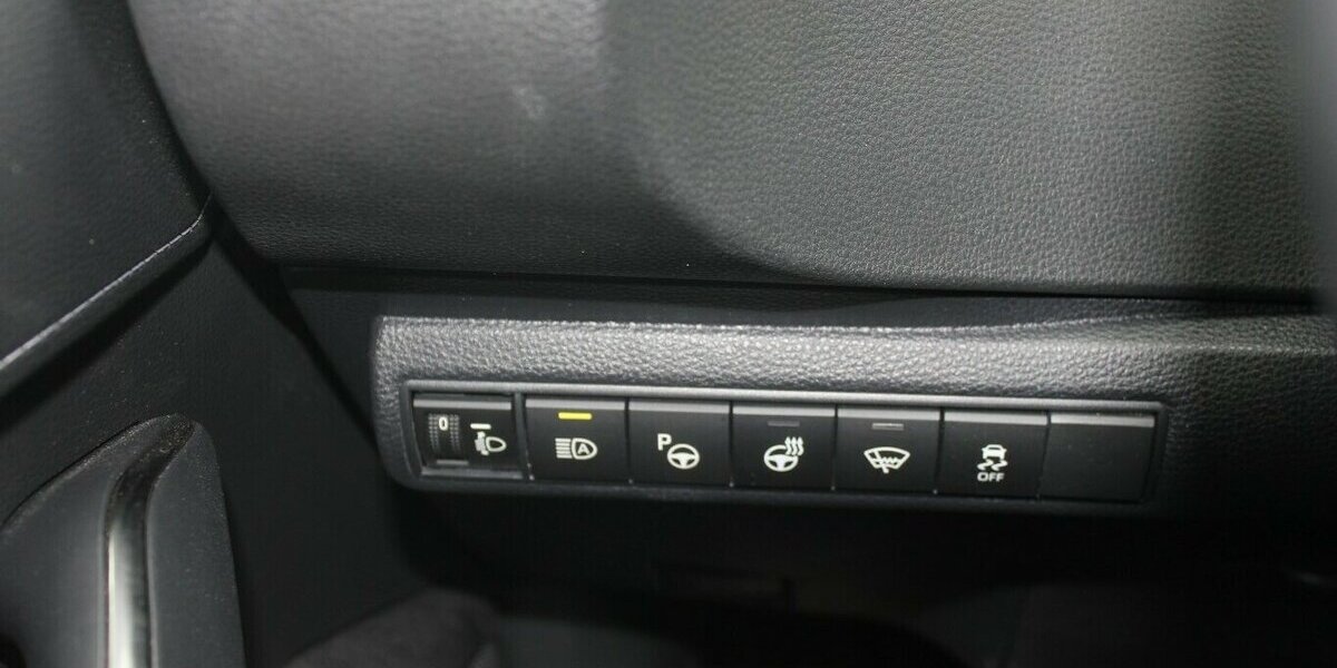 Suzuki Swace 1.8 Hybrid Comfort+ 22.500 km 21.990 &euro; Fürth 90763