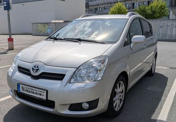 Toyota Corolla Verso 185.000 km 5.800 &euro; Nürnberg 90473