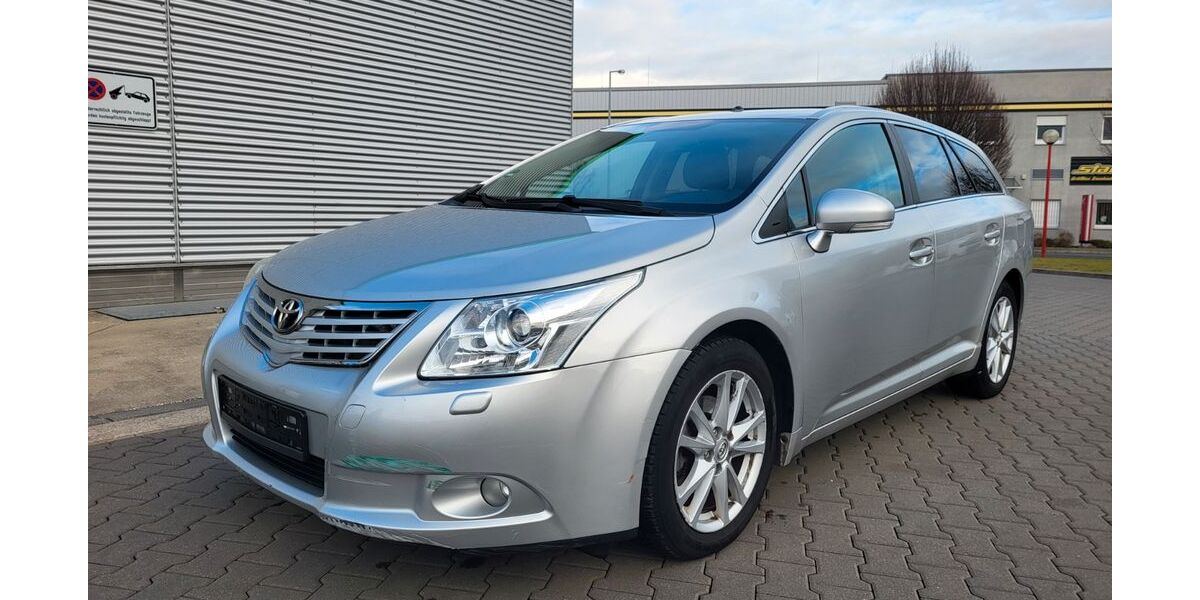 Toyota Avensis 295.000 km 4.200 &euro; Nürnberg 90449