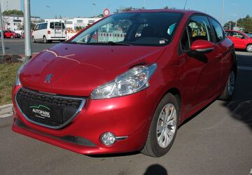 Peugeot 208 110.000 km 4.500 &euro; Nürnberg 90449