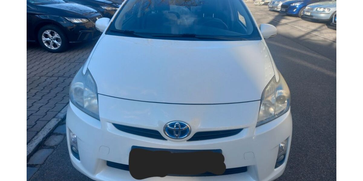 Toyota Prius 219.085 km 5.900 &euro; Nürnberg 90409