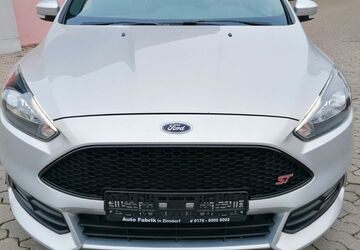 Ford Focus 90.200 km 10.900 &euro; Zirndorf 90513