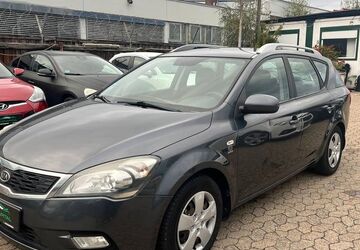 Kia Andere 221.000 km 1.999 &euro; Nürnberg 90439