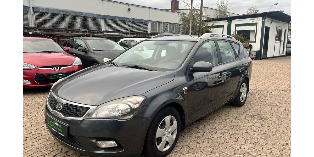 Kia Andere 221.000 km 1.999 &euro; Nürnberg 90439