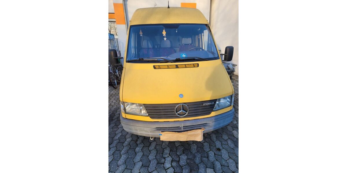 Mercedes-Benz Sprinter 253.000 km 5.900 &euro; Nürnberg 90441