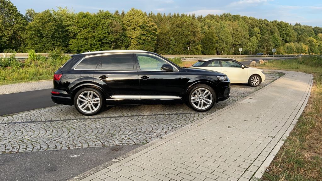 Audi Q7 83.200 km 44.400 &euro; Erlangen 91058