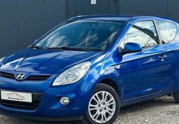 Hyundai i20 122.000 km 3.890 &euro; Fürth 90768