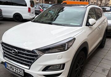 Hyundai TUCSON 88.000 km 16.500 &euro; Nürnberg 90443