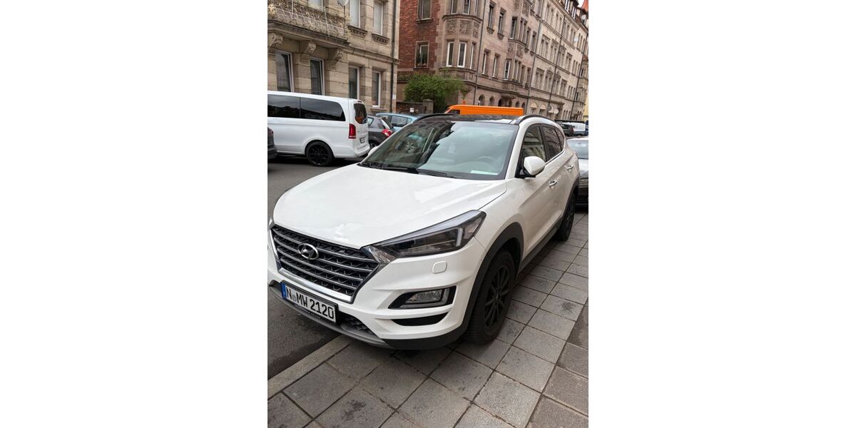 Hyundai TUCSON 88.000 km 16.500 &euro; Nürnberg 90443