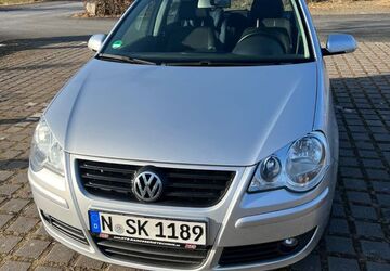 VW Polo 73.000 km 3.900 &euro; Winkelhaid 90610