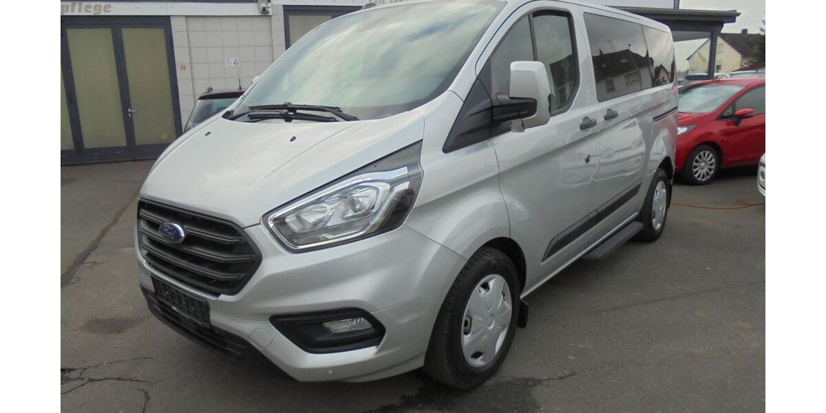 Ford Transit Custom 62.100 km 26.900 &euro; Nürnberg 90431