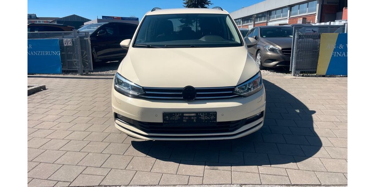 VW Touran 344.273 km 7.499 &euro; Fürth 90763