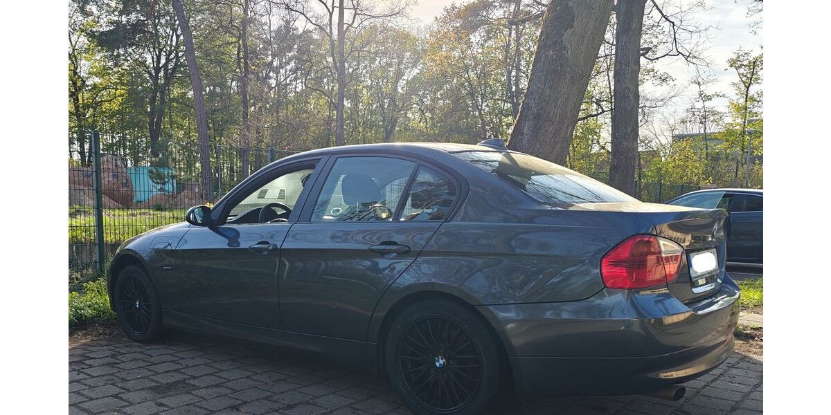 BMW 320 180.000 km 3.900 &euro; Nürnberg 90431