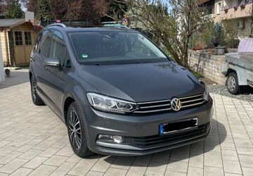 VW Touran 107.181 km 18.400 &euro; Nürnberg 90469