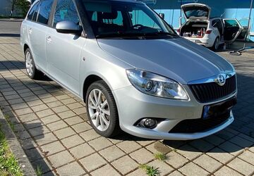Skoda Fabia 116.500 km 9.877 &euro; Schwabach 91126