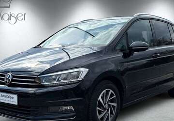 VW Touran 245.792 km 10.499 &euro; Nuernberg 90482