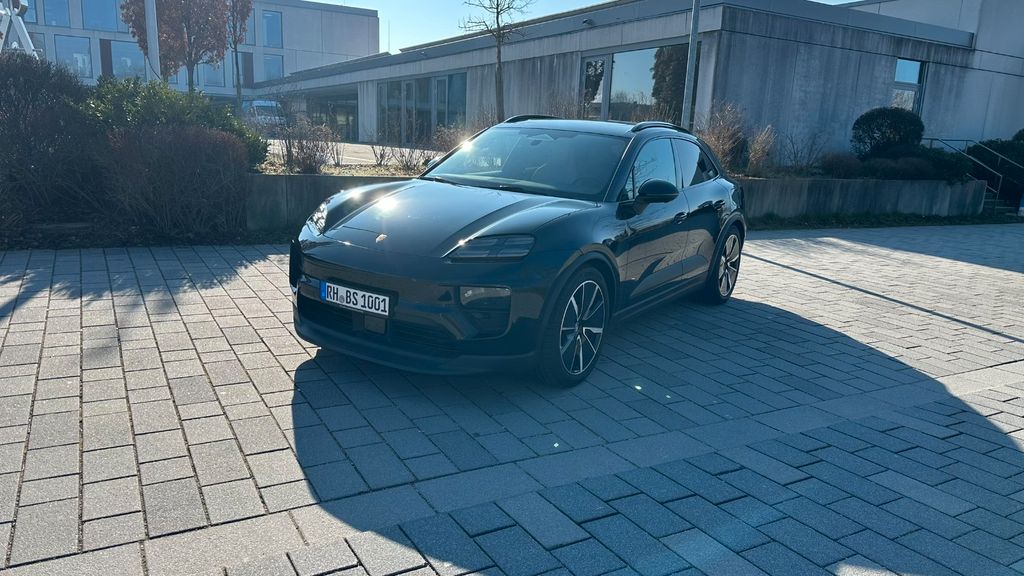Porsche Macan 5.900 km 78.399 &euro; Wendelstein 90530