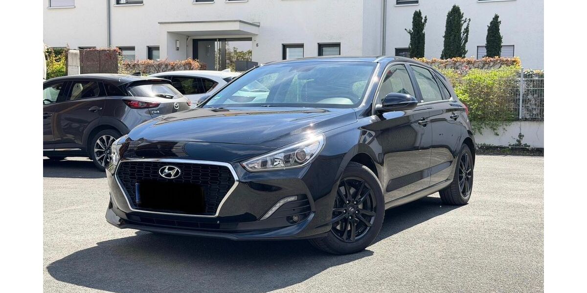 Hyundai i30 45.000 km 13.490 &euro; Erlangen 91058
