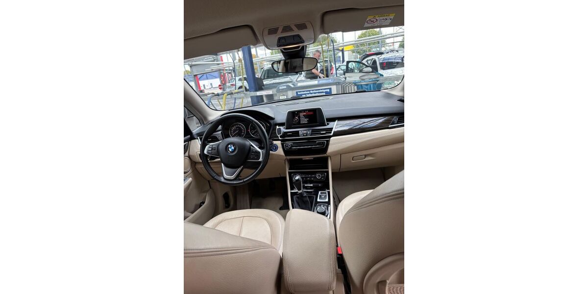 BMW 218 Active Tourer 151.000 km 8.980 &euro; Fürth 90762